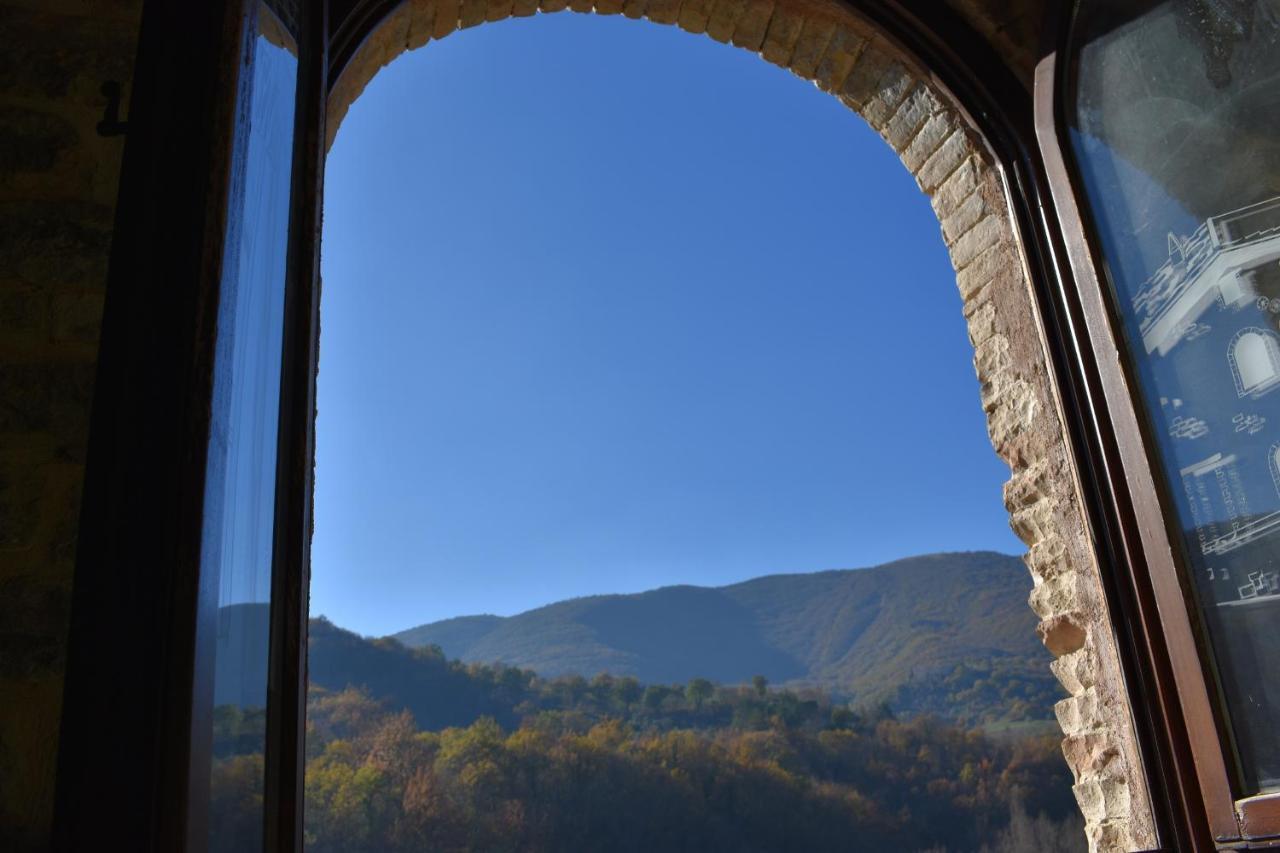 Agriturismo Marcofrate, A Retreat In The Nature Valtopina Ngoại thất bức ảnh